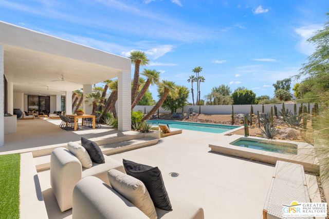 71000 Tamarisk Lane, Rancho Mirage CA: https://media.crmls.org/mediaz/b2489faf-6229-4dc0-b110-479f2734d80b.jpg