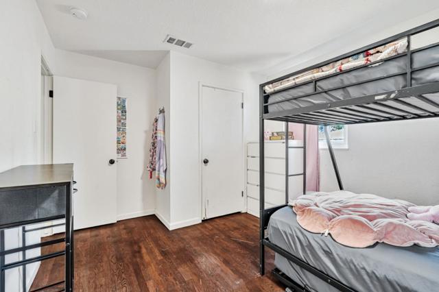 2105 Geneva Drive, Modesto CA: https://media.crmls.org/mediaz/b248c8dc-2551-4fe9-b831-160df7870c64.jpg
