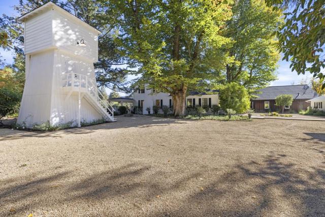 2551 Grant Street, Calistoga CA: https://media.crmls.org/mediaz/b248f09d-57cb-40d1-aefd-042874ca7164.jpg