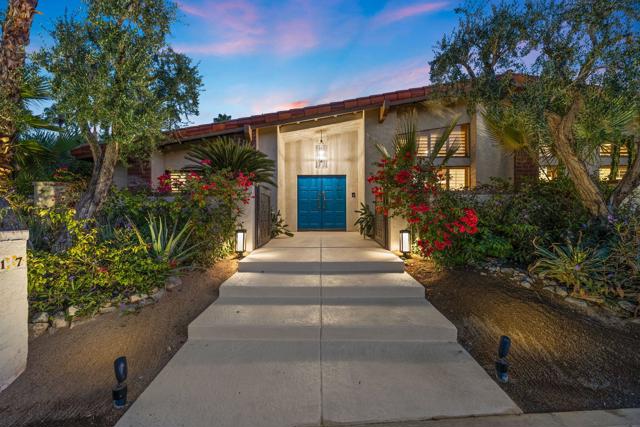 73717 Agave Lane, Palm Desert CA: https://media.crmls.org/mediaz/b249ad74-35d5-4280-bbde-52b74e58d6be.jpg