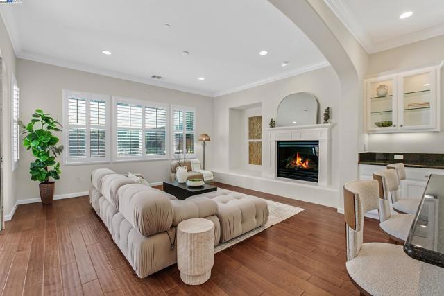 5434 Belarus St, Danville CA: https://media.crmls.org/mediaz/b24ab301-882a-4355-8589-e8ff142064aa.jpg