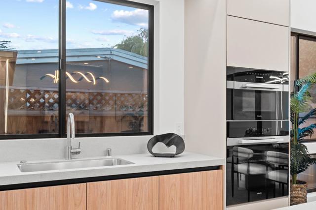 700 Farley Street, Mountain View CA: https://media.crmls.org/mediaz/b24abe96-cfd5-4575-a25e-1d13a7efe1c6.jpg