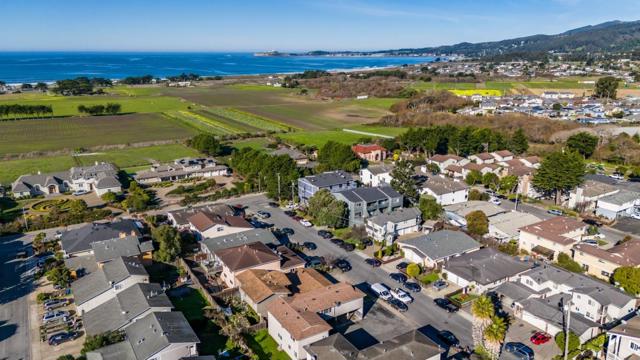466 Willow Avenue, Half Moon Bay CA: https://media.crmls.org/mediaz/b24b97f2-4d58-4328-9fe2-fc2d6b17b8e7.jpg