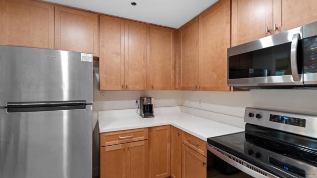 Detail Gallery Image 6 of 30 For 2445 Brant St #304,  San Diego,  CA 92101 - 1 Beds | 1 Baths