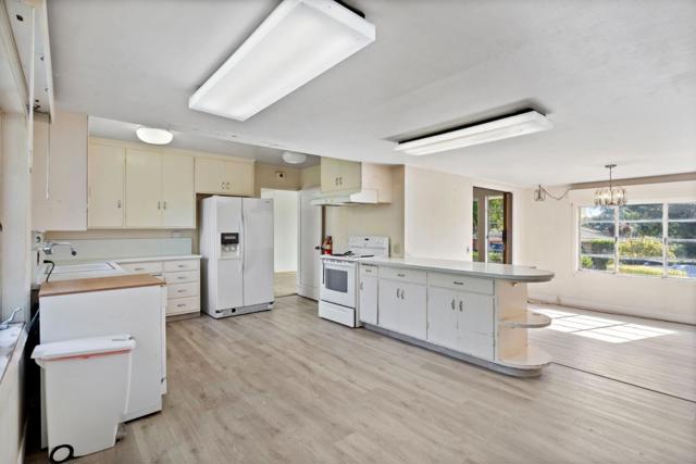 2326 Buena Vista Avenue, Belmont CA: https://media.crmls.org/mediaz/b24e30e8-04a3-4ae8-876e-f84f459da2dc.jpg