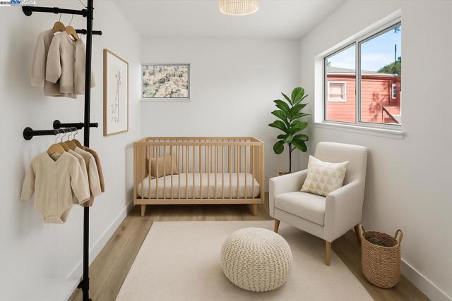 2019 E St, Hayward CA: https://media.crmls.org/mediaz/b24ed373-58fd-482d-bfd6-77fae67494da.jpg