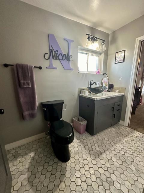 943 E Murphy Street, Blythe CA: https://media.crmls.org/mediaz/b250b874-f630-437c-a27e-1fba4bdd2870.jpg