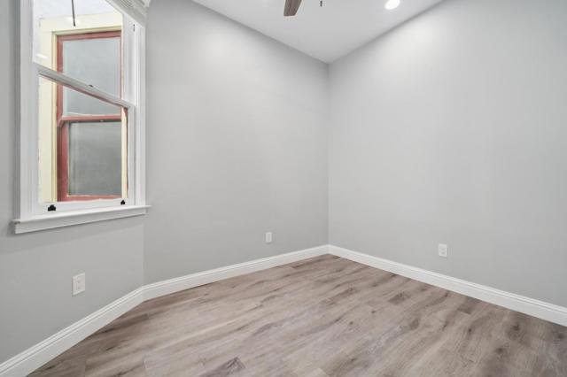 30003006 26th Street, San Francisco CA: https://media.crmls.org/mediaz/b250e861-5912-4172-92e6-b429c33bfb7c.jpg