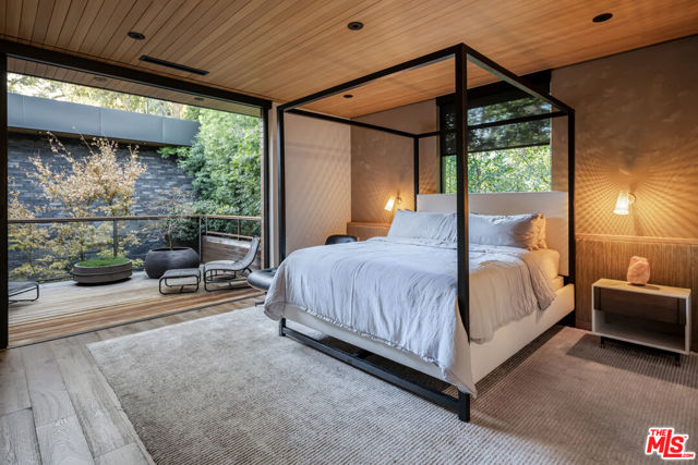 9551 Oak Pass Road, Beverly Hills CA: https://media.crmls.org/mediaz/b2510649-03ac-4c85-89b6-9054f55551f7.jpg