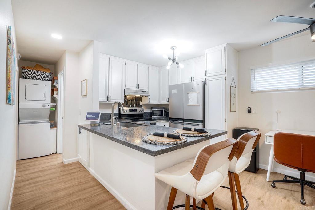 4647 Pico Street - photo 10