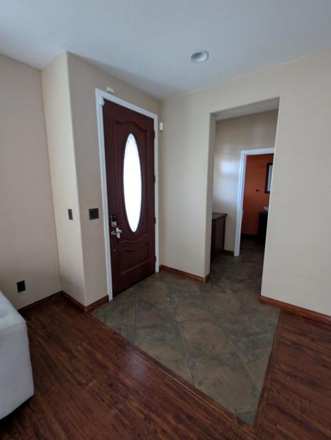 4972 Madamin Way, Sacramento CA: https://media.crmls.org/mediaz/b251e433-4113-4c7f-a327-f8aee62696c7.jpg
