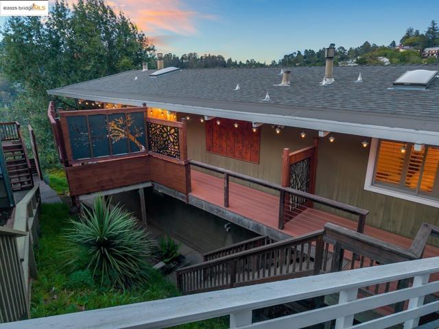 6533 Chelton DR, Oakland CA: https://media.crmls.org/mediaz/b25229a2-0850-4b4b-9960-e451cbe33770.jpg