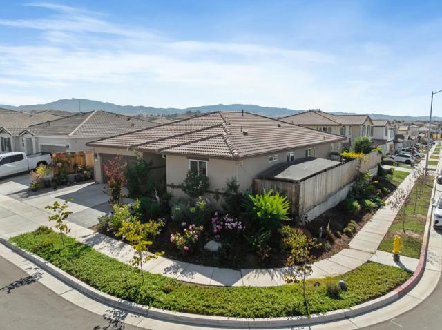 2141 Wildflower Drive, Hollister CA: https://media.crmls.org/mediaz/b2527f6d-e6b8-45a5-8356-373a77aba44b.jpg