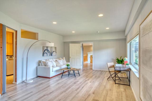 770 Alta Vista Road, Montara CA: https://media.crmls.org/mediaz/b25335d5-0bc6-4194-b5b7-c94875a105c2.jpg