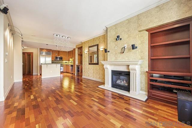 700 W Harbor, San Diego CA: https://media.crmls.org/mediaz/b2534e3a-455e-461f-8bb9-9ac9bac18350.jpg