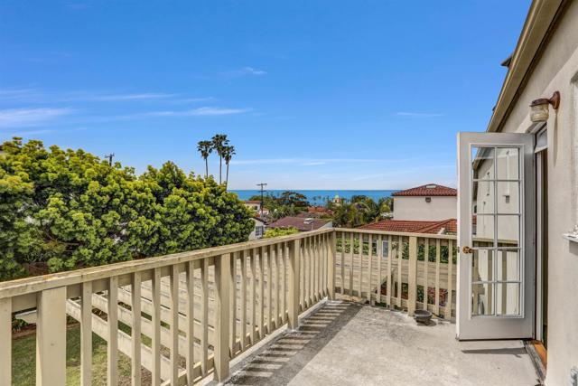 Detail Gallery Image 15 of 21 For 627 Arenas St., La Jolla,  CA 92037 - 3 Beds | 3 Baths