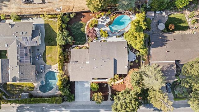 17583 Daves Avenue, Monte Sereno CA: https://media.crmls.org/mediaz/b25587e9-3bc4-4282-a09b-327d8f249550.jpg