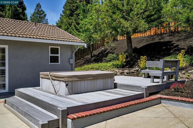 84 Tumbleweed Ct, San Ramon CA: https://media.crmls.org/mediaz/b2568bd3-3162-4e49-a2fa-19f11bf0bd91.jpg