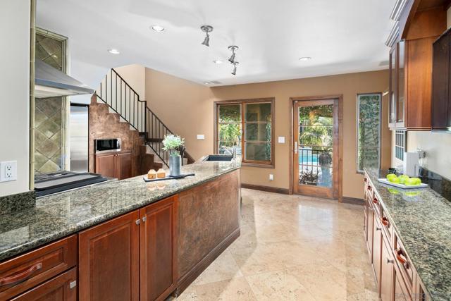 4915 Eyrie Rd, San Diego CA: https://media.crmls.org/mediaz/b256b6af-a6b2-4e36-9ef1-683aa97ead6a.jpg