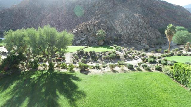 78471 Talking Rock Turn, La Quinta CA: https://media.crmls.org/mediaz/b256ec69-890c-4bcc-a4e2-b5956de31a22.jpg