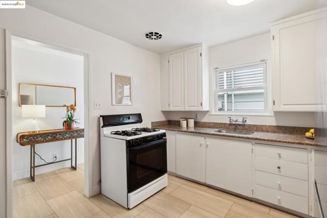 1626 Kains Ave., Berkeley CA: https://media.crmls.org/mediaz/b25744ed-1e75-4652-a82e-2ad20f6eebb6.jpg