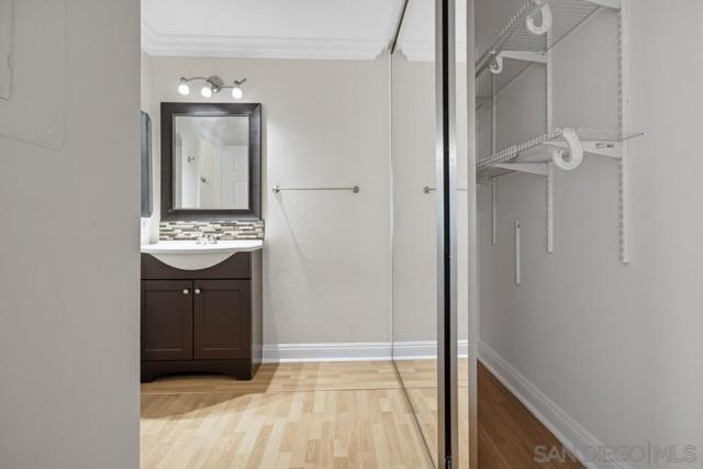 4060 Rosenda Ct, San Diego CA: https://media.crmls.org/mediaz/b2578035-f2db-4776-9df3-78d4d98f14e3.jpg