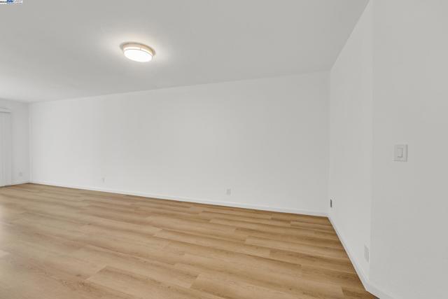47112 Warm Springs Blvd, Fremont CA: https://media.crmls.org/mediaz/b25855e2-ba9d-417e-9f0d-c6283bf493f7.jpg