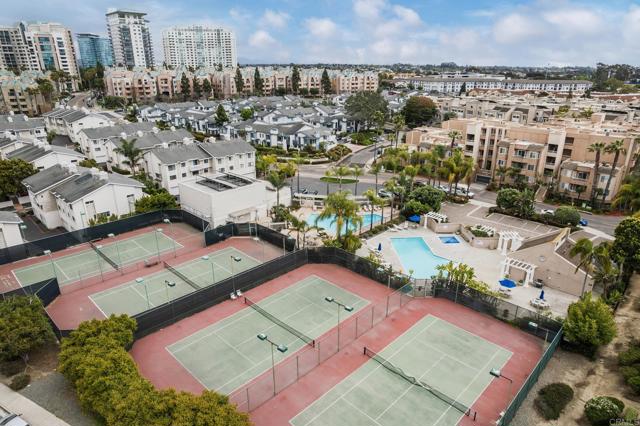 Detail Gallery Image 32 of 34 For 4094 Mahaila Ave #B,  San Diego,  CA 92122 - 3 Beds | 2/1 Baths