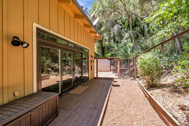 4858 Freedom Boulevard, Aptos CA: https://media.crmls.org/mediaz/b258db46-5d3e-43d8-ad58-f22a45c74f4f.jpg