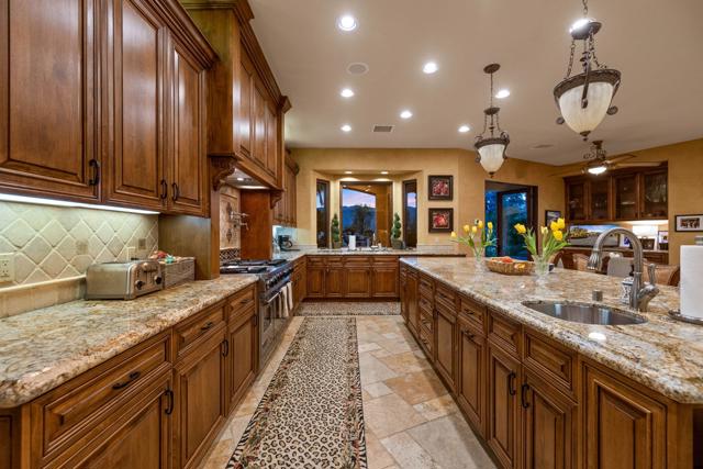 Image 37 of 99 For 4 Terra Vista Court