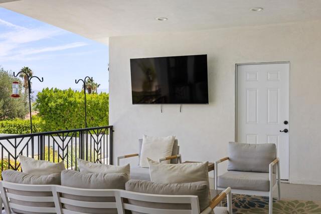72870 Bel Air Road, Palm Desert CA: https://media.crmls.org/mediaz/b25bb939-a46b-417e-8aa0-2e36b4291f92.jpg