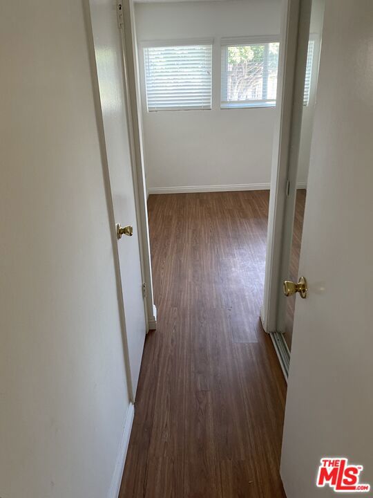 4244 Duquesne Avenue, Culver City CA: https://media.crmls.org/mediaz/b25bd6ca-9e9c-4ca1-bc77-7460610e02c2.jpg