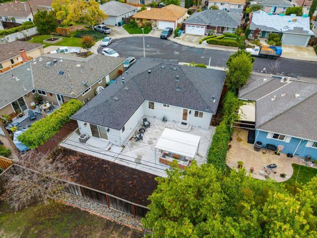 631 Wilson Court, Santa Clara CA: https://media.crmls.org/mediaz/b25d6577-ee30-415b-8fb2-2e18a4f10e08.jpg