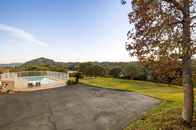 Detail Gallery Image 51 of 57 For 2717 Alexander Dr, Escondido,  CA 92029 - 4 Beds | 2/1 Baths