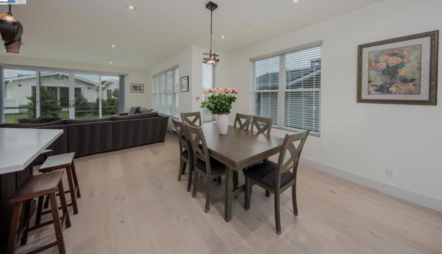 996 Harbor Haven Dr, Bodega Bay CA: https://media.crmls.org/mediaz/b25e811a-c4af-4a99-89cb-607d51edb485.jpg