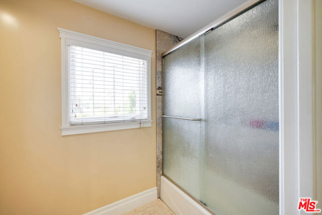 5966 ABERNATHY Drive, Los Angeles CA: https://media.crmls.org/mediaz/b25e9651-441a-4765-8000-30532d98aef5.jpg