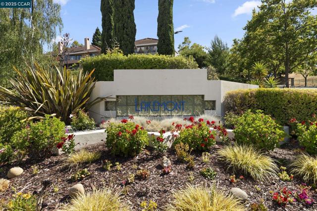 731 Lakemont Pl, San Ramon CA: https://media.crmls.org/mediaz/b261562a-1056-446d-b277-9bc675ac51d8.jpg