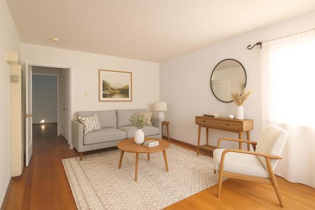 1813 Lincoln Avenue, Alameda CA: https://media.crmls.org/mediaz/b2616104-f4a9-41ea-bb6c-915a2fd1b500.jpg