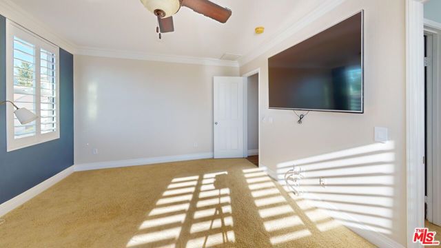 19320 Carranza Lane, Santa Clarita CA: https://media.crmls.org/mediaz/b2619a30-7c01-404b-82c6-dab0074b9a1e.jpg