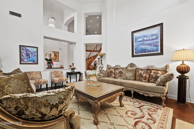 20253 ViA Galileo, Porter Ranch CA: https://media.crmls.org/mediaz/b261cf25-6249-4d8a-8c82-846010922a40.jpg