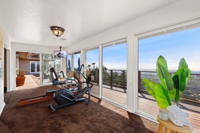 3698 Camino De Las Lomas, Vista CA: https://media.crmls.org/mediaz/b262d686-20ec-4a31-9266-65010edf16b6.jpg
