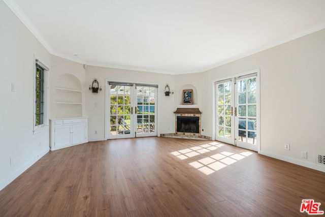 426 Georgina Avenue photo 6
