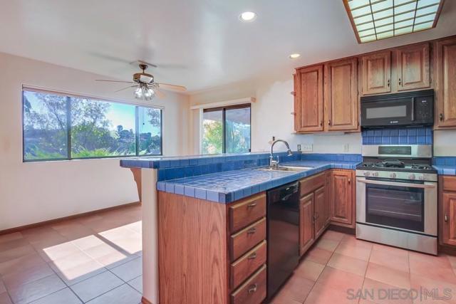 20503 Fortuna Del Sol, San Diego, California 92029, 3 Bedrooms Bedrooms, ,3 BathroomsBathrooms,Single Family Residence,For Sale,Fortuna Del Sol,250019901SD