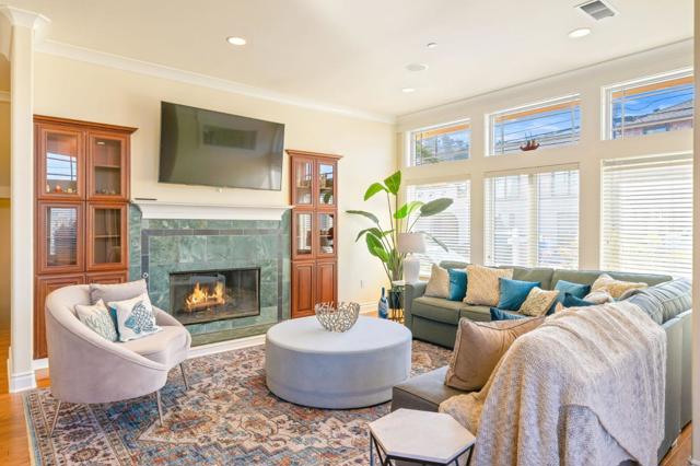 1207 Danmann Avenue, Pacifica CA: https://media.crmls.org/mediaz/b2647b21-98a0-4f2f-b311-d5e4114830b5.jpg