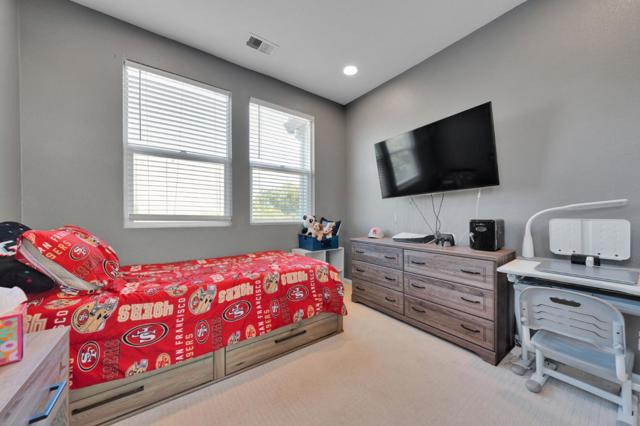 3023 Canoas Villa, San Jose CA: https://media.crmls.org/mediaz/b2648f97-e6bf-474d-8a61-5b447dea695e.jpg