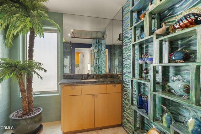 3629 Ocean Drive, Oxnard CA: https://media.crmls.org/mediaz/b26540ae-c6bb-40b3-b5ff-ed4457c1deab.jpg