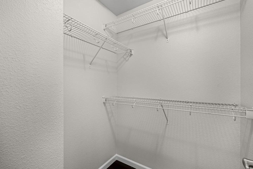 https://media.crmls.org/mediaz/b265aff4-93ac-47de-9e0d-e3b086608a5c.jpg?preset=X-Large
