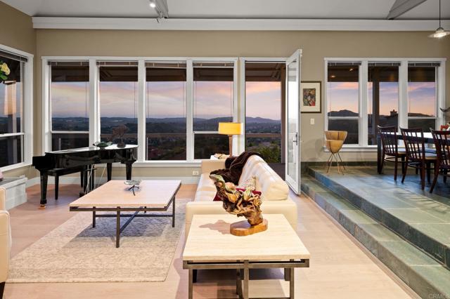 Detail Gallery Image 8 of 34 For 14645 High Valley Rd, Poway,  CA 92064 - 3 Beds | 2/1 Baths