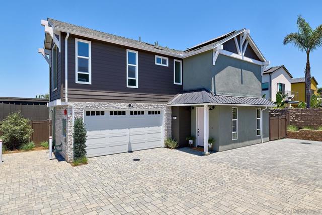 567 N Vulcan Ave, Encinitas CA: https://media.crmls.org/mediaz/b2675d69-07c8-48ee-91e9-3fe172059932.jpg