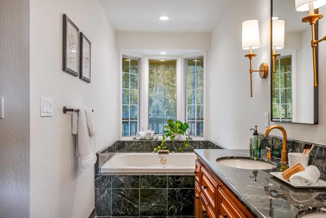 7 Clubhouse Road, Santa Cruz CA: https://media.crmls.org/mediaz/b26830ba-3872-4aff-8a82-ff55d94c96f6.jpg